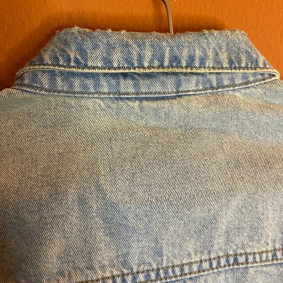 H&M &Denim Distressed Trucker Jacket - Picture 5 of 5